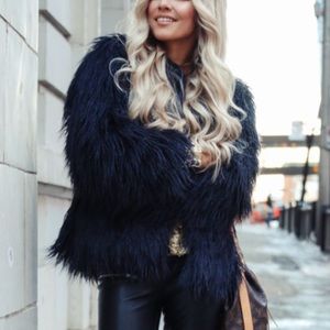 Zara Woman faux fur cropped jacket, Navy, Size S